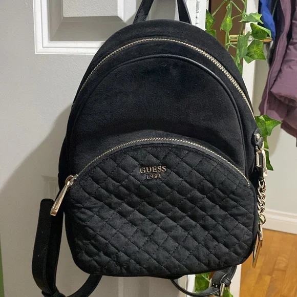 Guess Velvet Backpack - Picture 5 of 5
